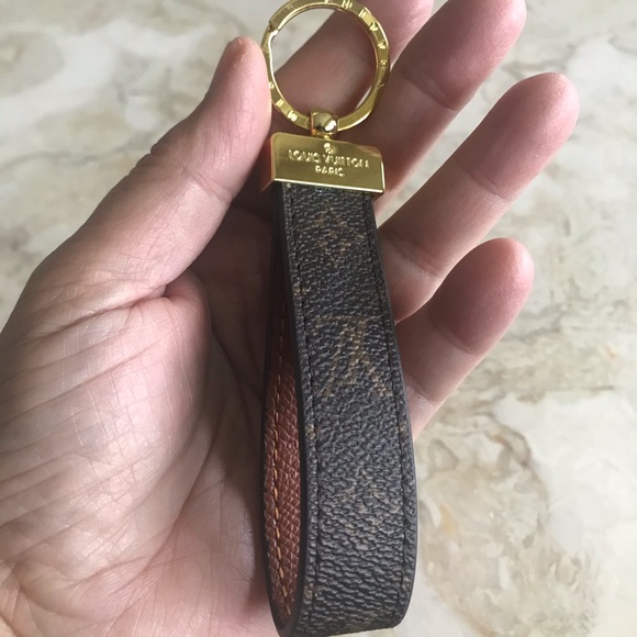 Louis Vuitton Accessories - LV Dragonne Keychain